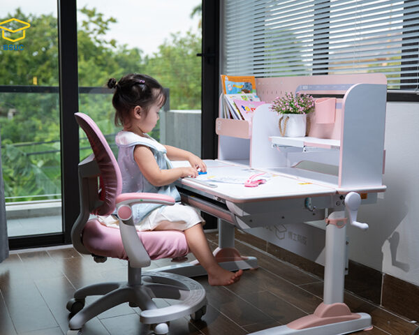 Cách chọn bàn học chống gù theo chiều cao của con (kèm bảng size chuẩn 2026)
